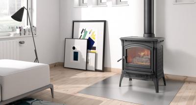 Дровяная печь HERGOM CRAFTSBURY, окрашена в черный цвет